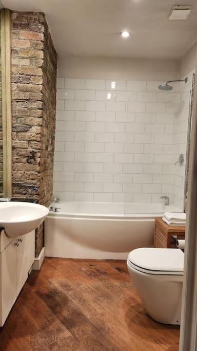 Charming Designer 1 Bed - Check Profile Appartamento Londra
