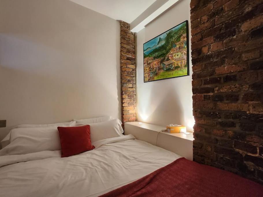 Charming Designer 1 Bed - Check Profile * Londra
