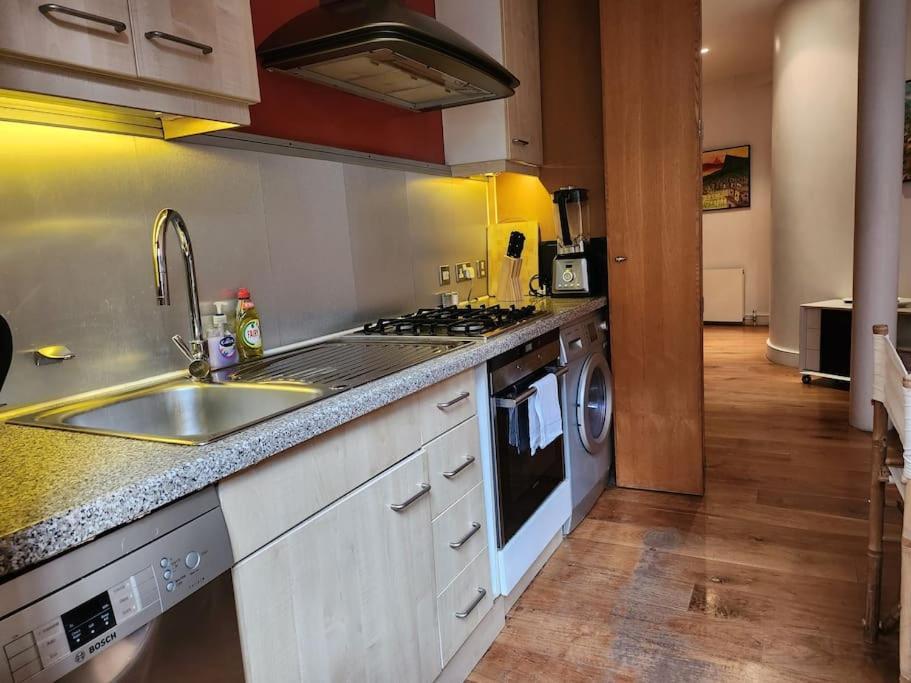 Charming Designer 1 Bed - Check Profile Appartamento Londra