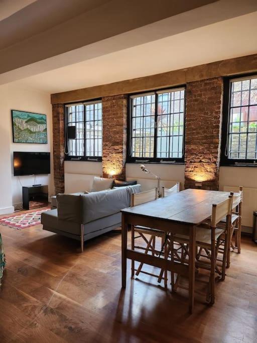 Charming Designer 1 Bed - Check Profile Appartamento Londra